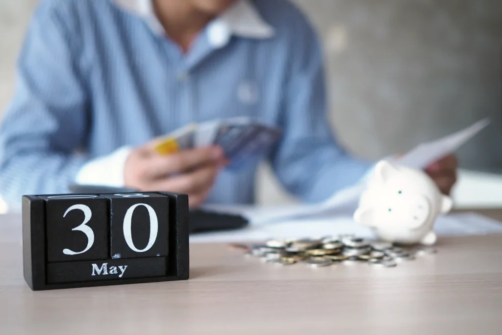 indemnización 20 días por año trabajado con máximo 9 mensualidades