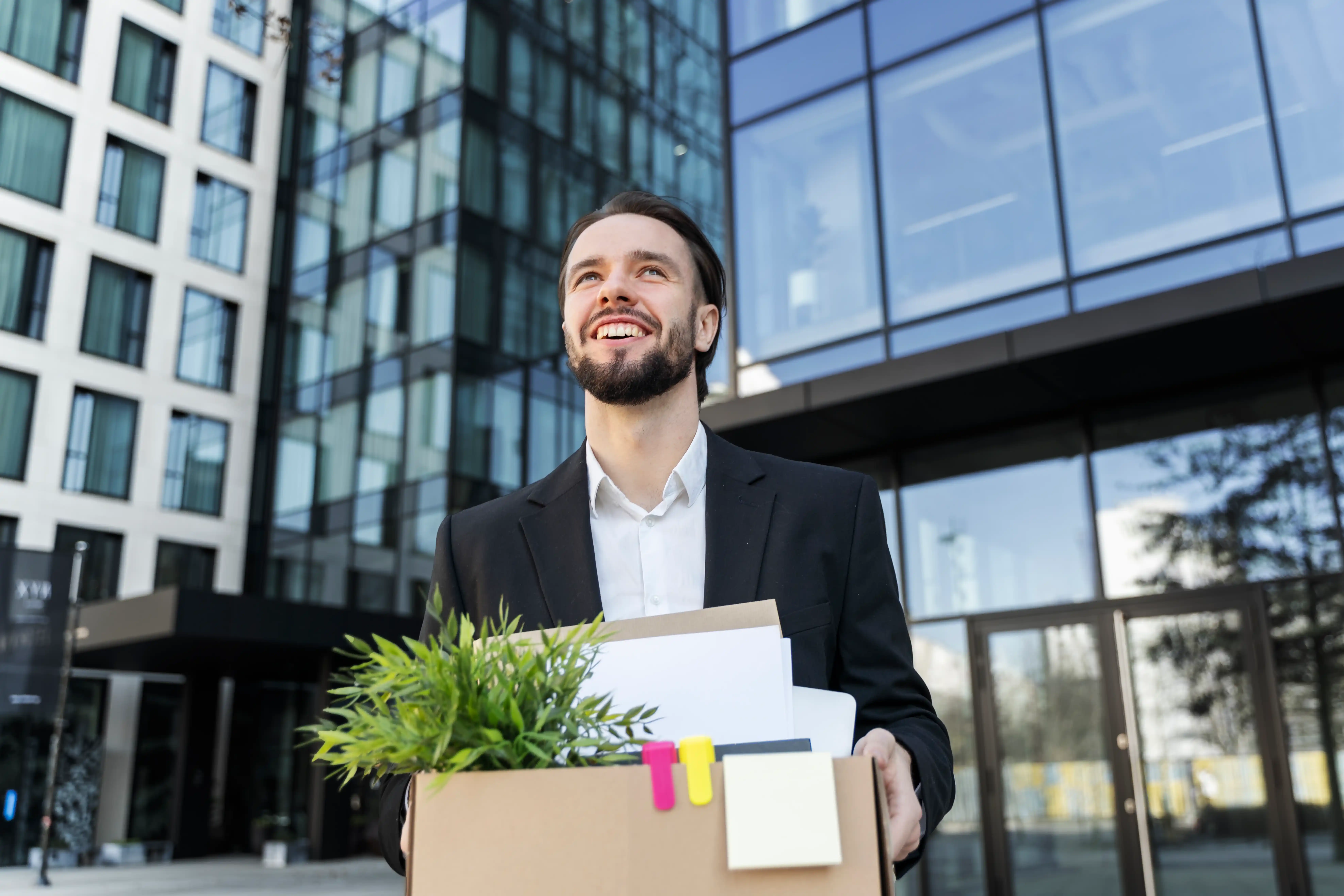 puede una empresa demandar a un ex trabajador