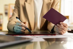como solicitar permiso de trabajo en España